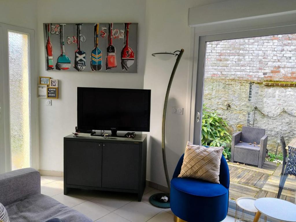 Maison avec jardin, calme et ensoleillée à 2 minutes du centre-ville