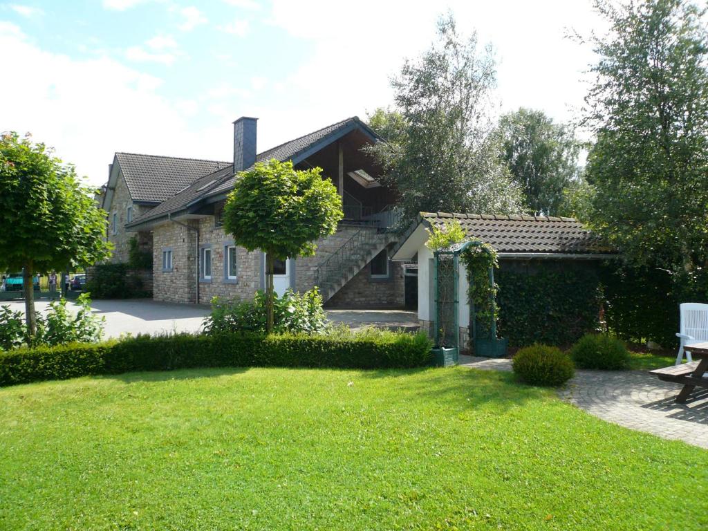 Gite in High Fens with Sauna & Bubble Bath