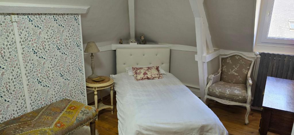 La Cour Du Puits Chambre Victor