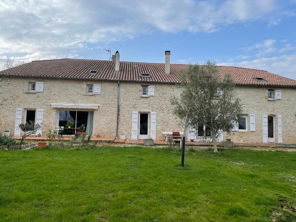LA FERME DE VILLENEUVE