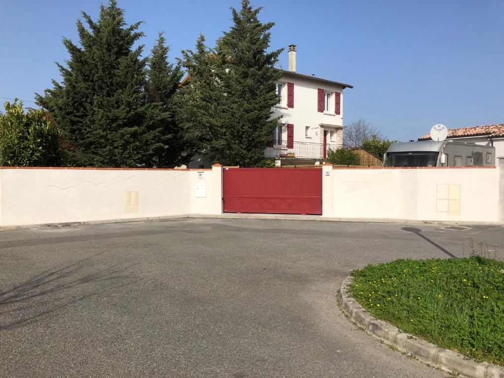 Villa La Libellule 5 Chambres 2 Sdb 2 Wc Grand Jardin et Parking Privé