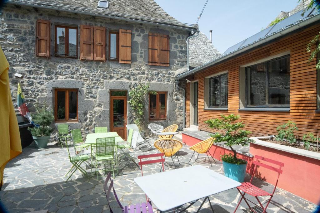 La Maison - Hôtel & Gîte