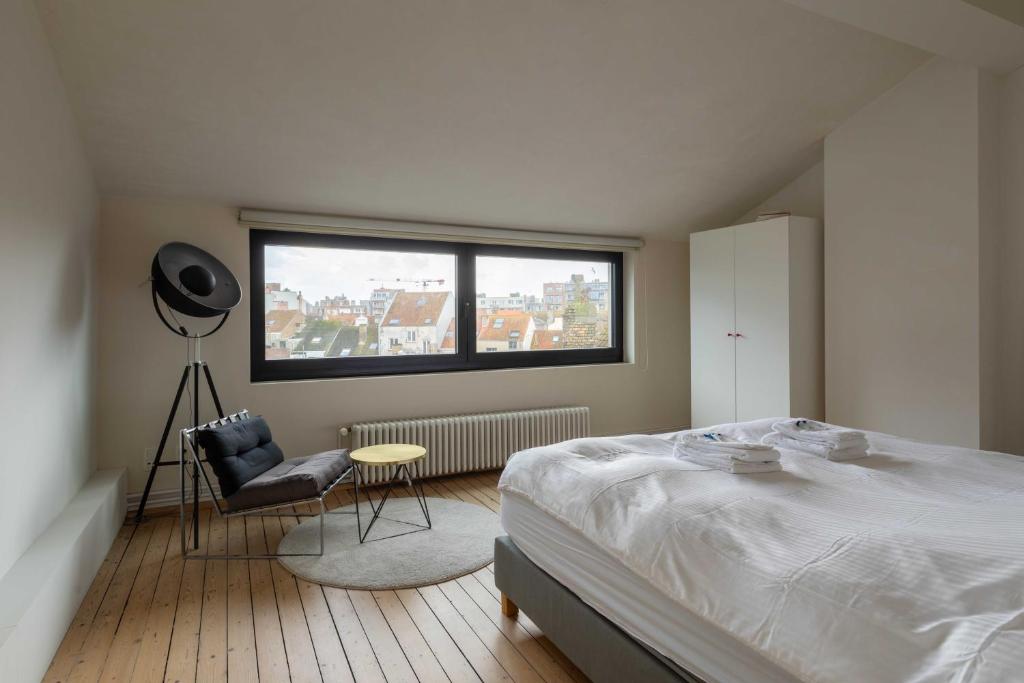 Spacious Belle Epoque House with free parking