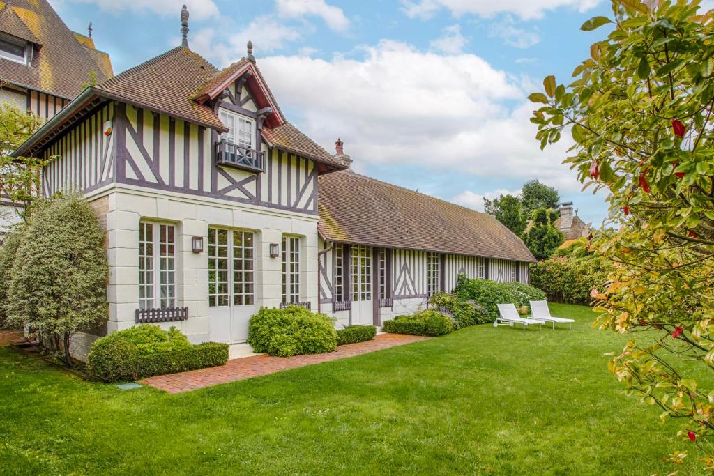 La Villa Éole - Deauville