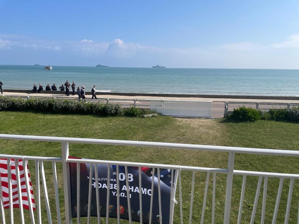La Villa Les Flots Saint Laurent sur Mer