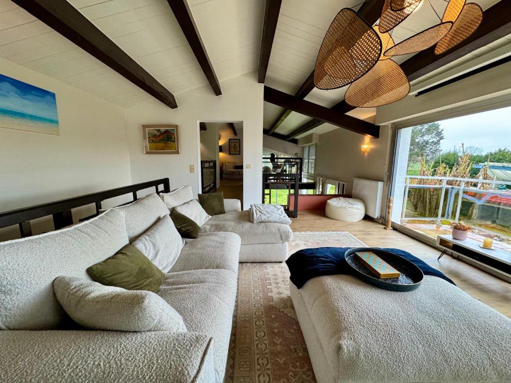 La Villa - Piscine - Billard