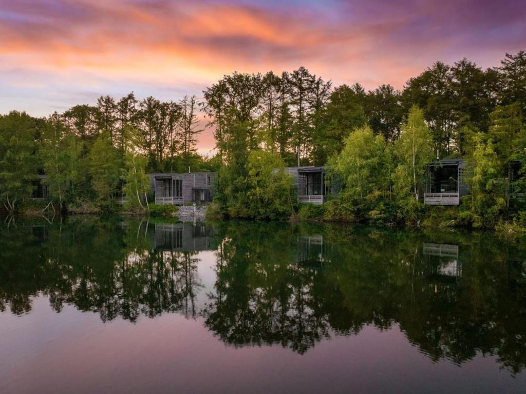 Sky Pad Lakeside Retreat