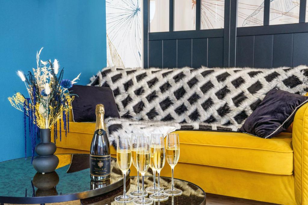 Le Baleschoux - Parking - PrestiPlace Collection