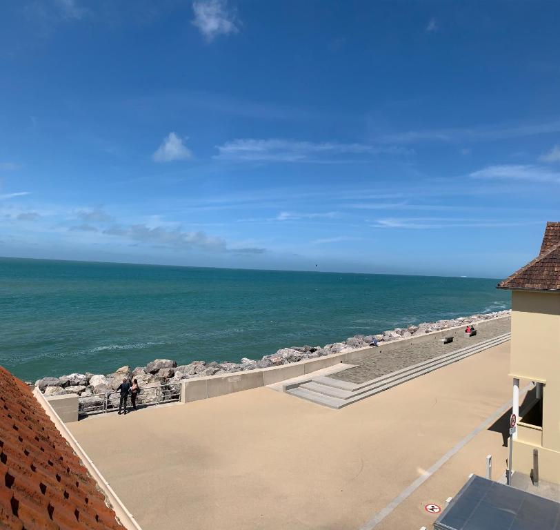 LE BELLE VUE