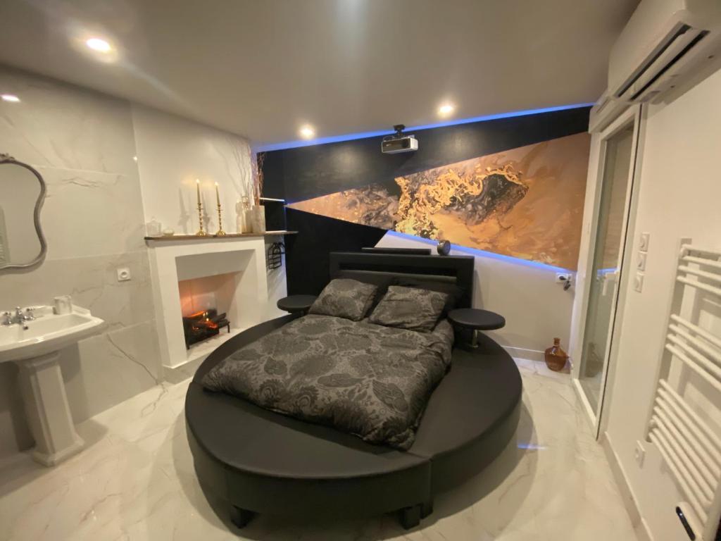 Le Cadre Noir Lux Spa, Sauna, Jacuzzi, Hammam