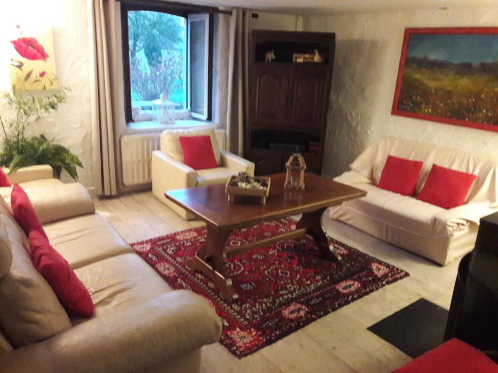 Rustic Escape in Engreux
