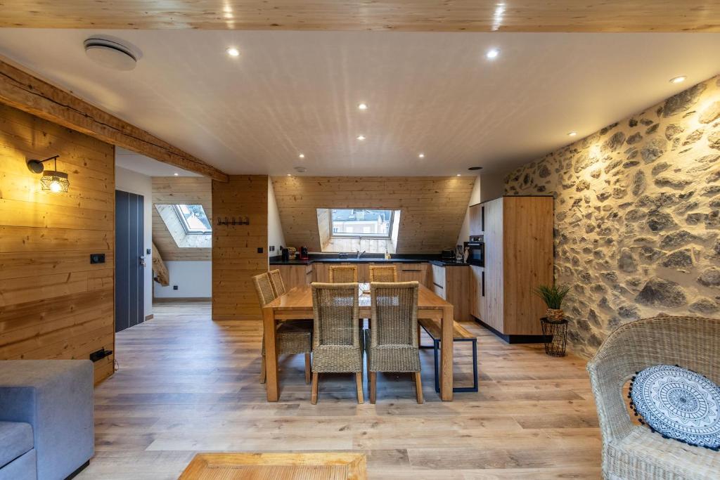 [Le LODGE]
