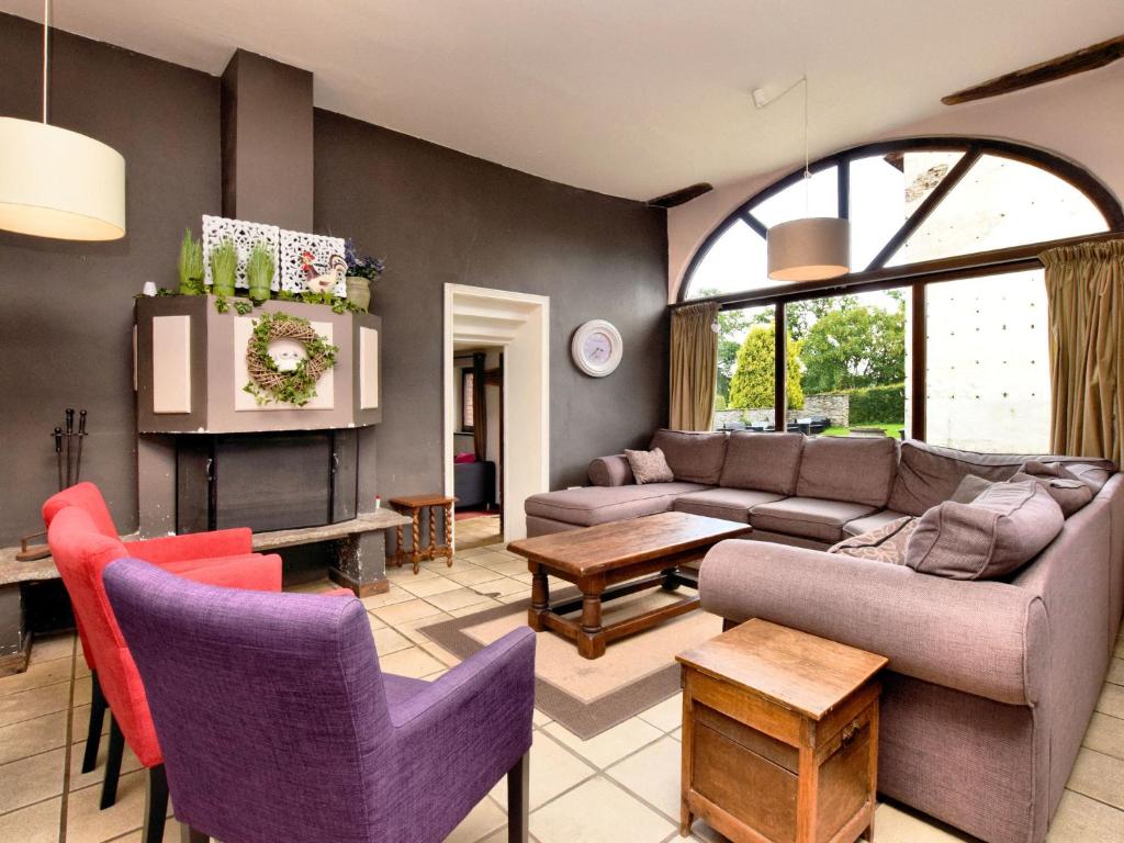Lierneux Hillside Home