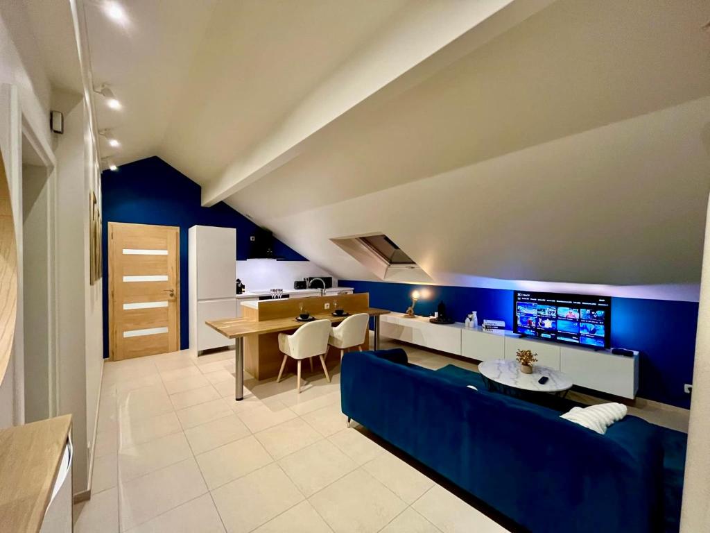 Pit & Lodge