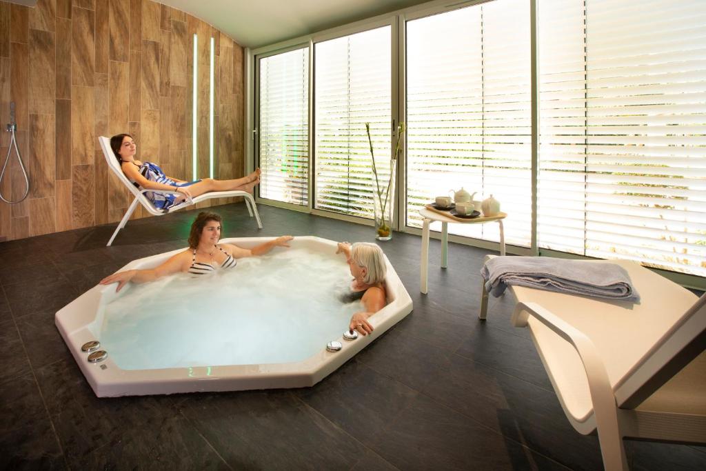 Logis Hotel - Restaurant - Spa - Le Relais de Farrou