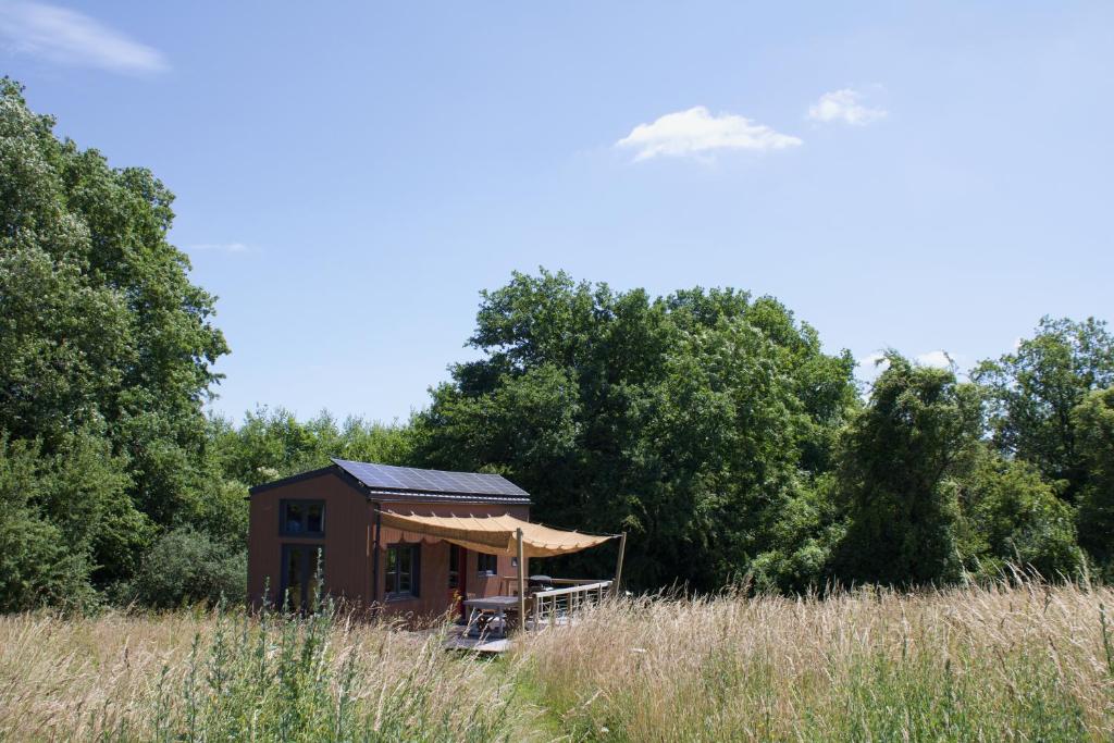 Tiny House Les Jours Heureux Sejour nature pres de Dinant et des Lacs de l Eau d Heure