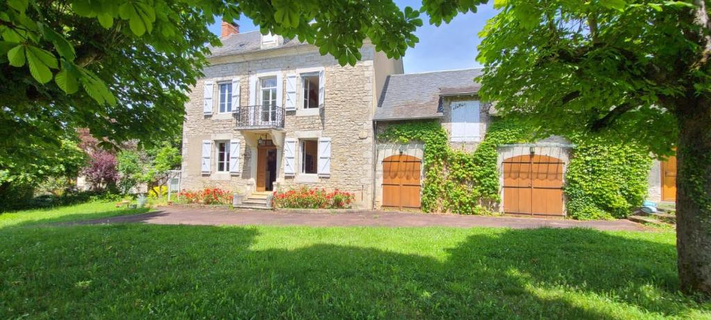 Les Marronniers, wifi, 10 min from Martel