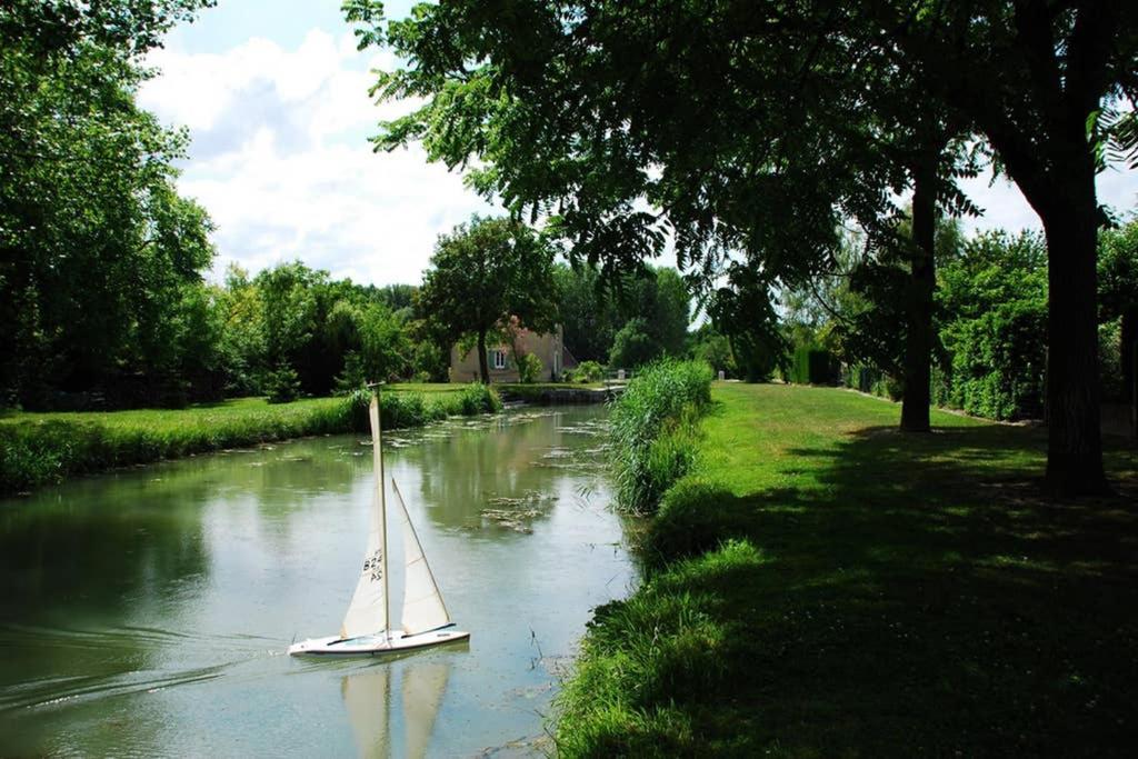 Petite maison au bord du canal, 8' Zoo de Beauval, PMR