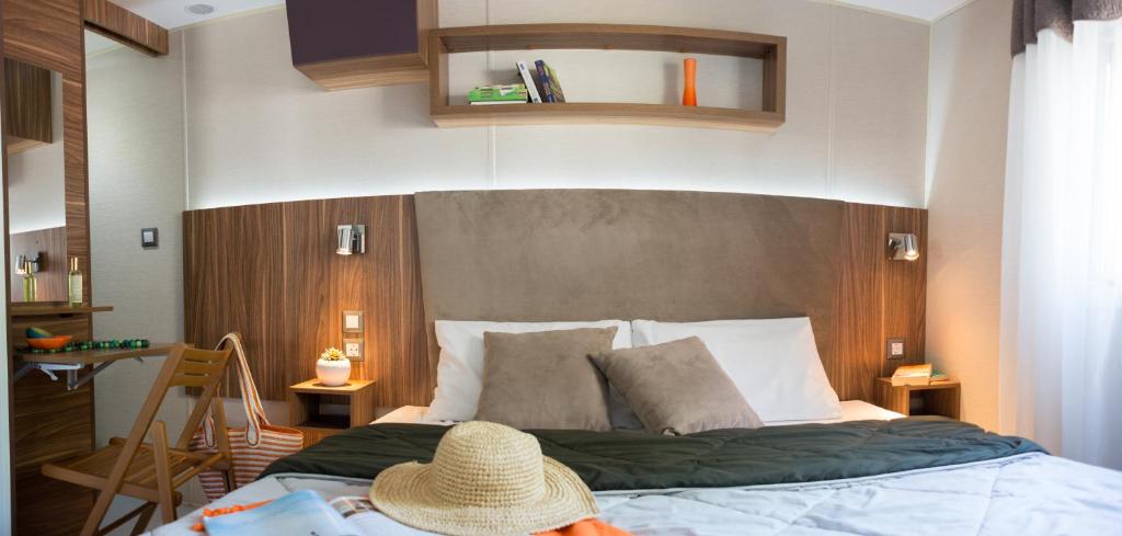 Camping Officiel Siblu Les Pierres Couchees