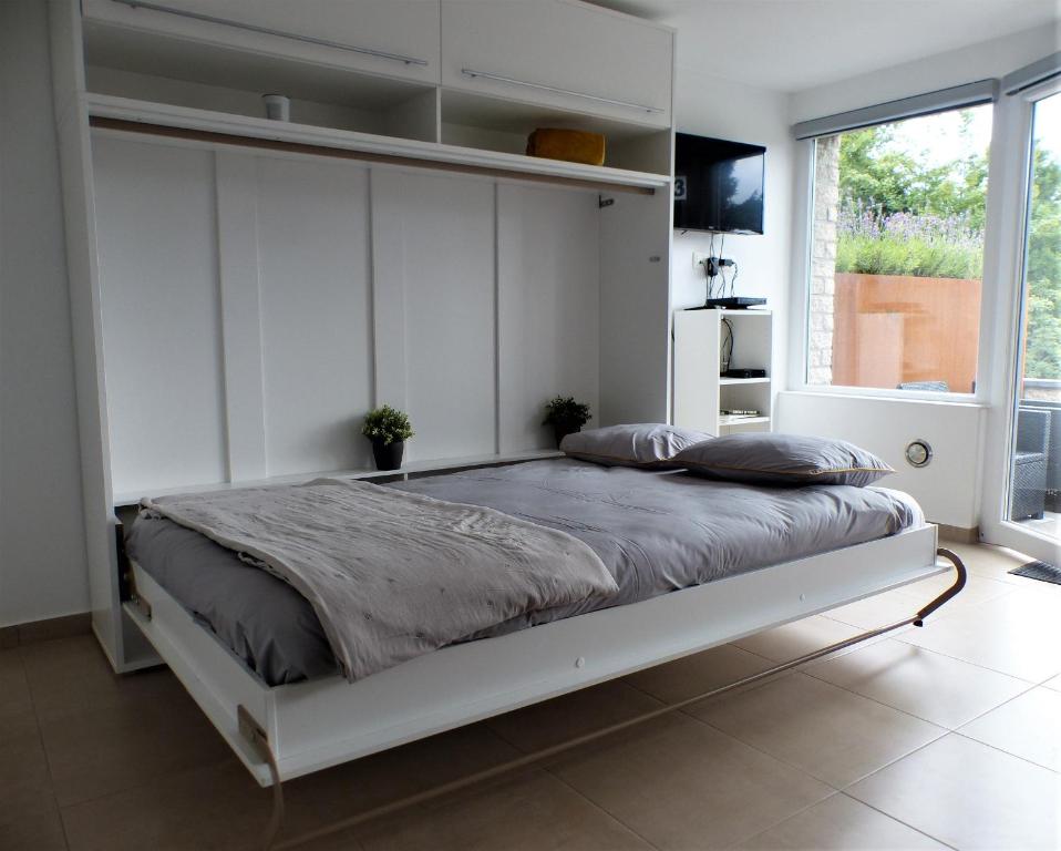 Les terrasses de Malmedy Studio 333 Yellow Grey