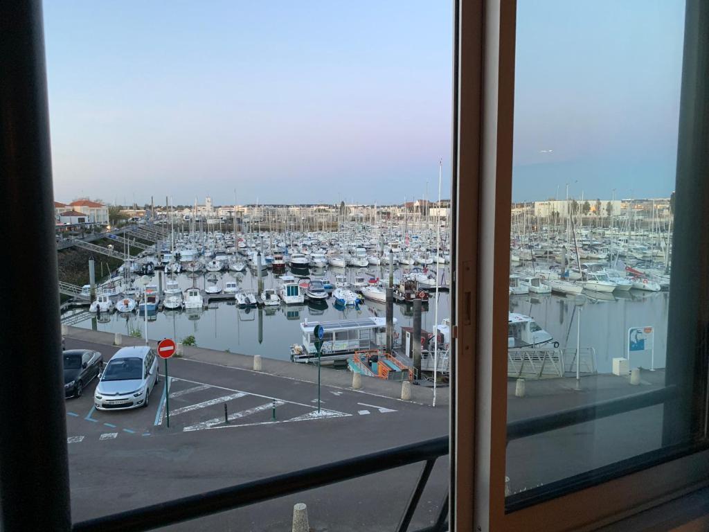 Les Voiles D'Olona, vue sur le port de plaisance