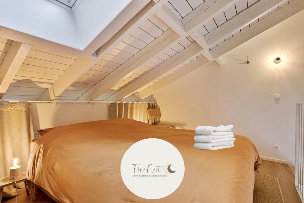 Loft City Center - 1 bedroom - parking - by FineNest