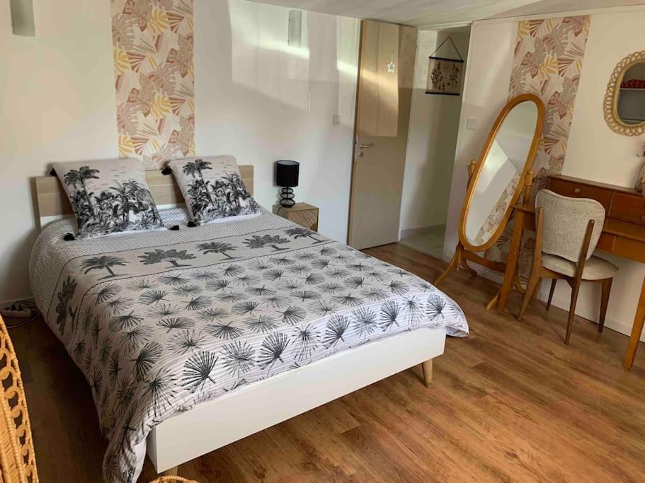 Logement indépendant -1 chambre -3 lits - 4km du circuit