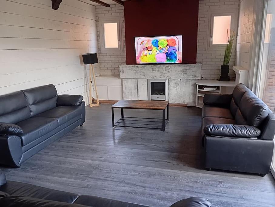 Lourdes proche Sanctuaire duplex 12 voyageurs 150m2 lit bébé et balcon fumeur en extérieur