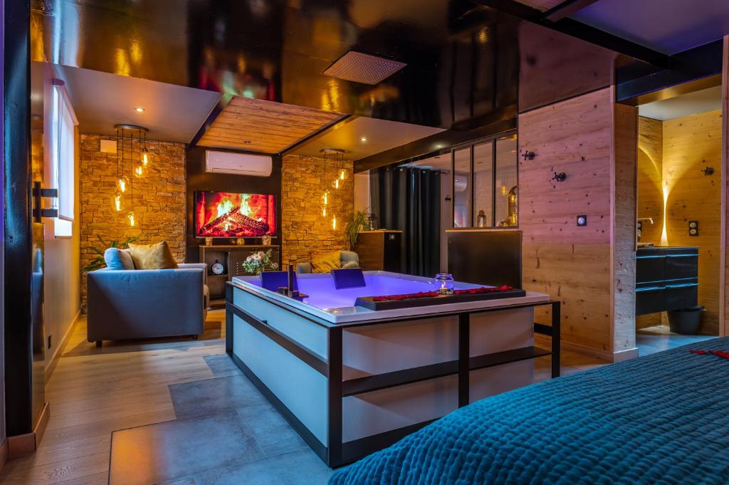 Love industrie & spa - Suite Romantique en Alsace - Terrasse et garage