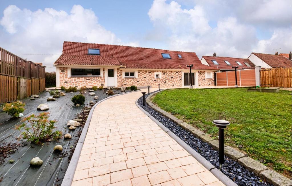 Lovely Home In Ledinghem With Wifi