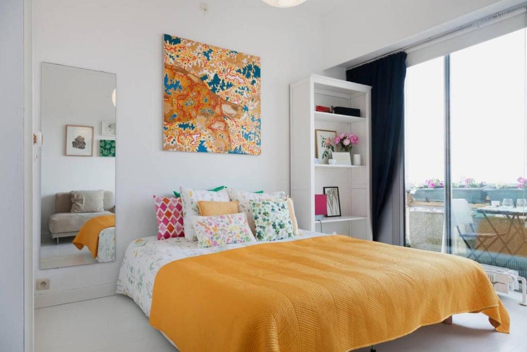 La Cambre - Ensuite Room