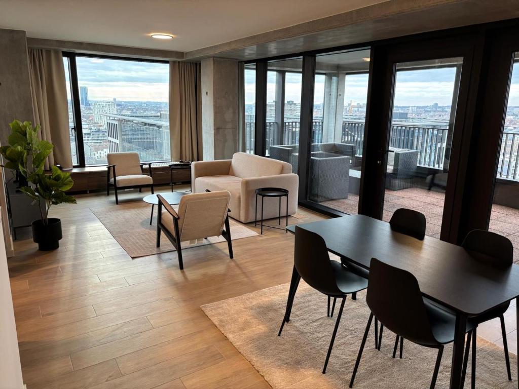 Luxurious apartment in city center