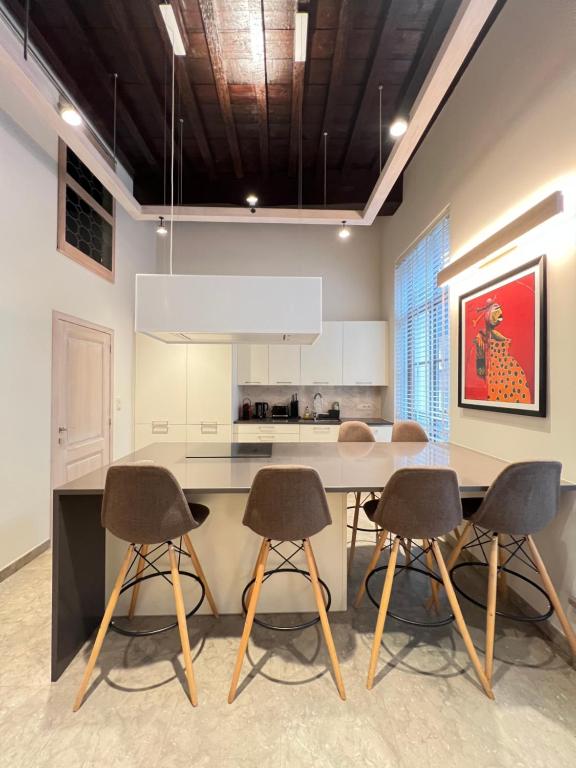 Luxury on Rue Haute