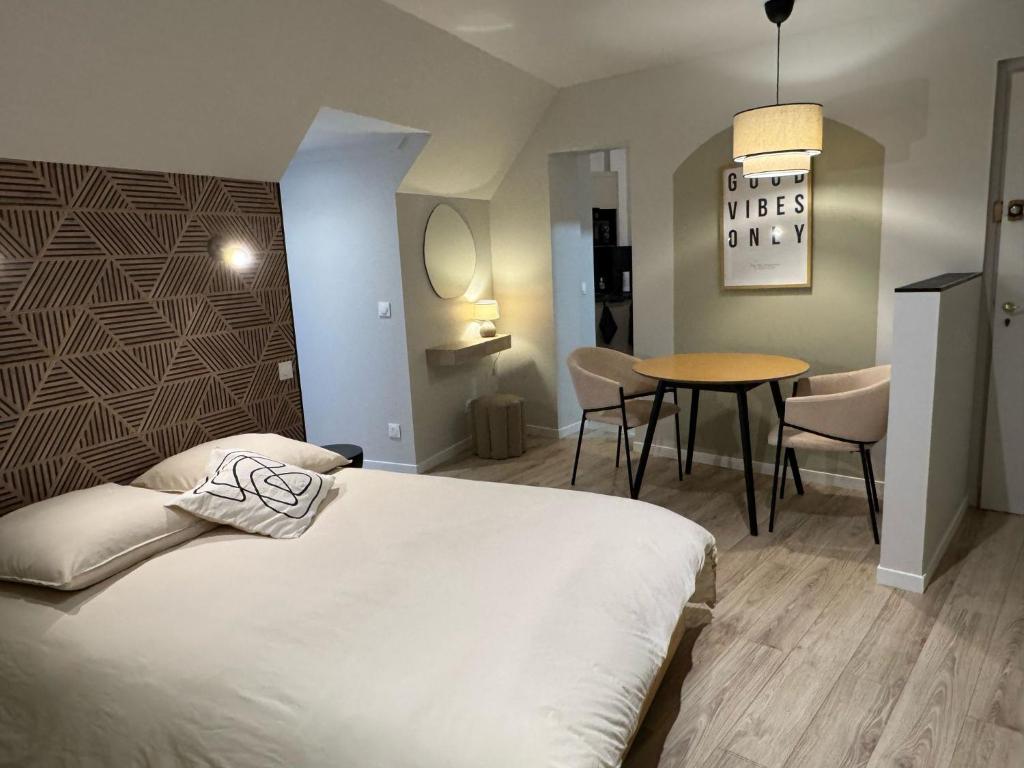 Magnifique appartement rénové Place du Martroi