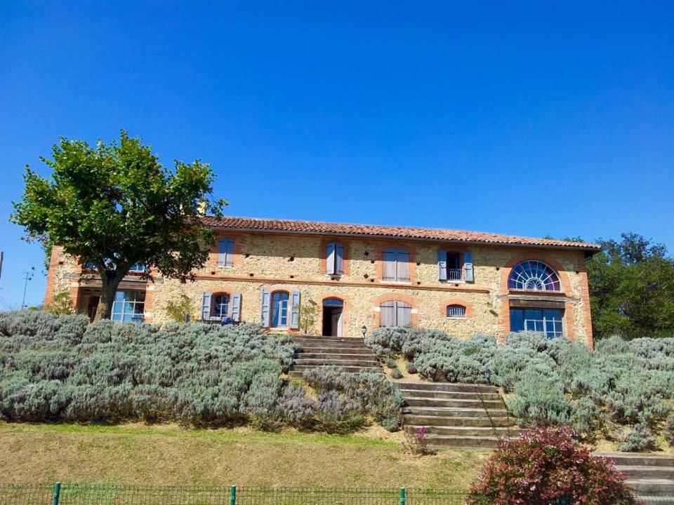 Magnifique grand gîte entier avec piscine et vue
