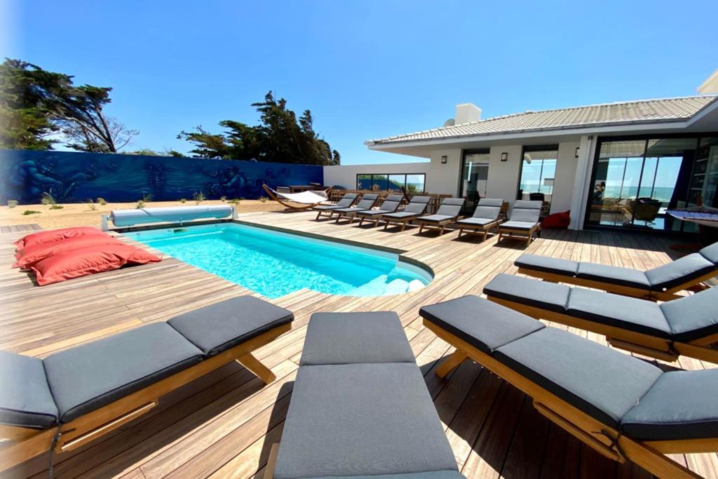 Villa Oceans a haven of luxury and serenity with panoramic views