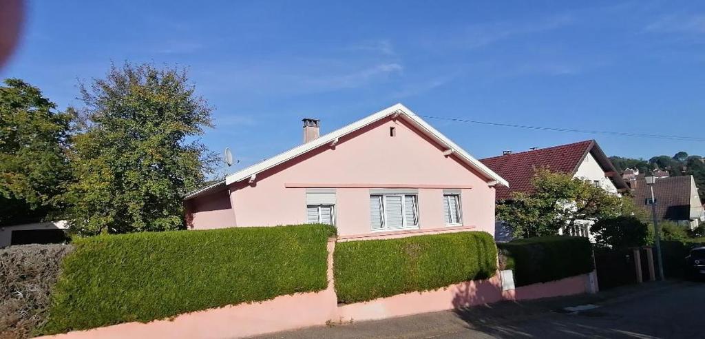 Superbe maison 3 chambres 1 étage et sous-sol, avec jardin et terrasse