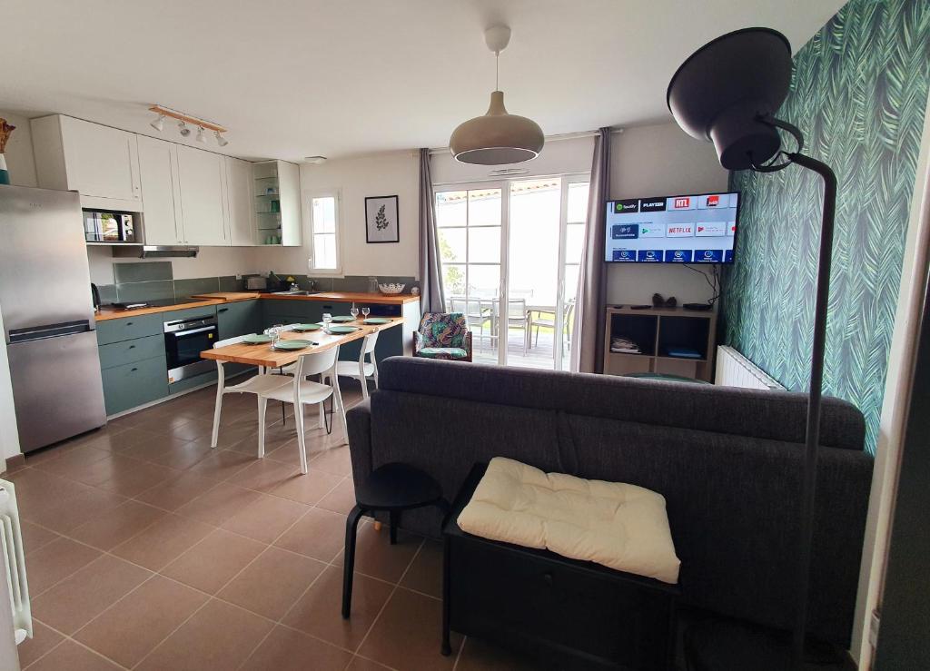 Maison le Havre de la Gachère, 2 chambres, 2 salles d'eau, parking privé et jardin