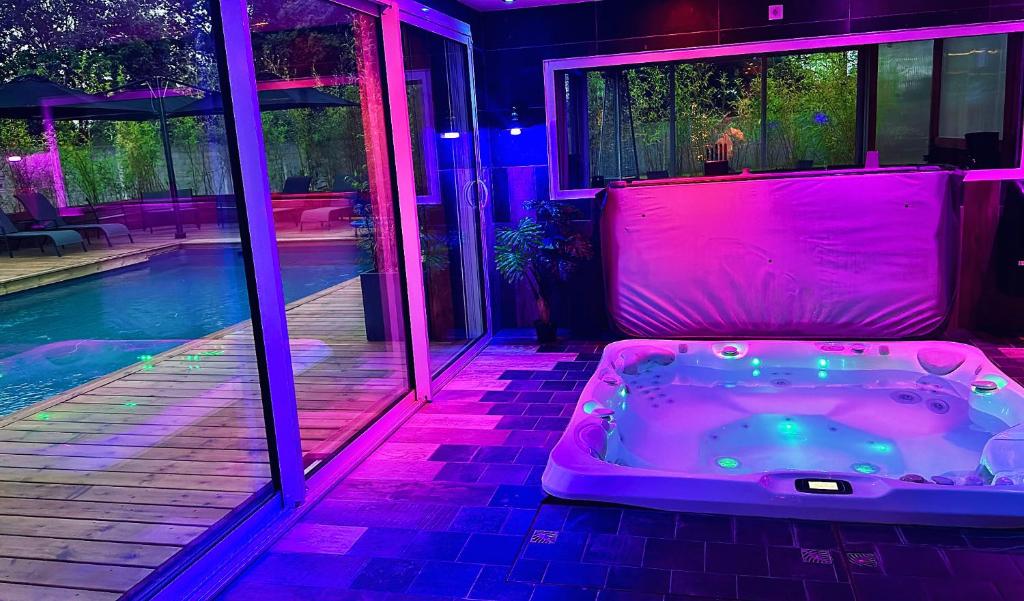 Lincontournable - Jaccuzi-Piscine-Sauna-Hammam