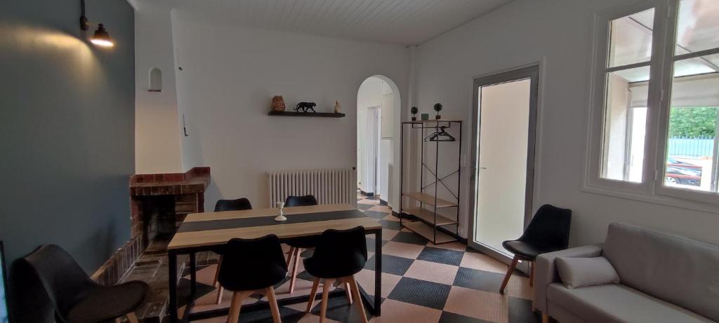 Maison charmante avec patio !