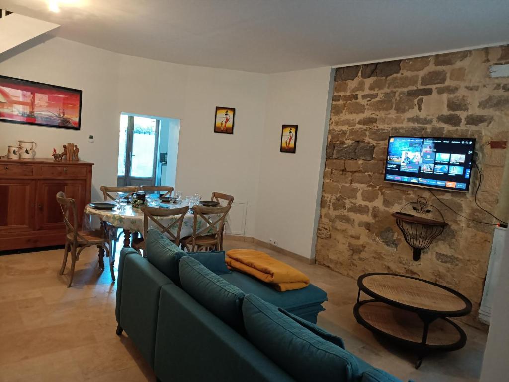 Maison de caractère au cœur de la cité médiévale de Gourdon