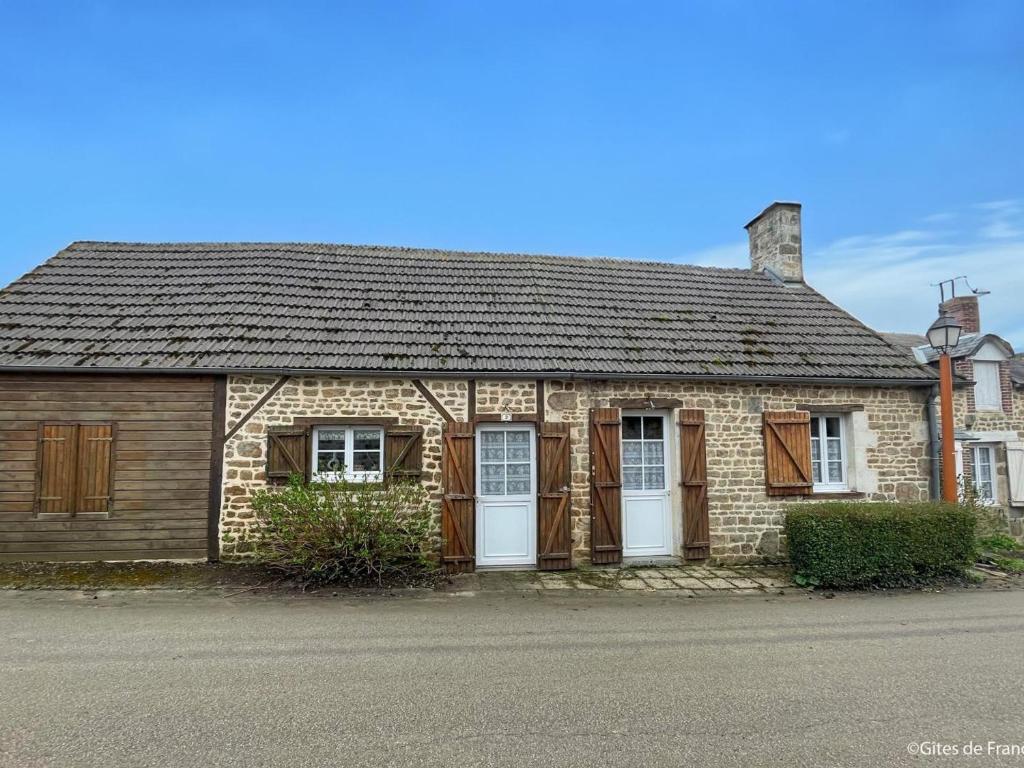 Maison de charme à Rabodanges près du lac - FR-1-497-237