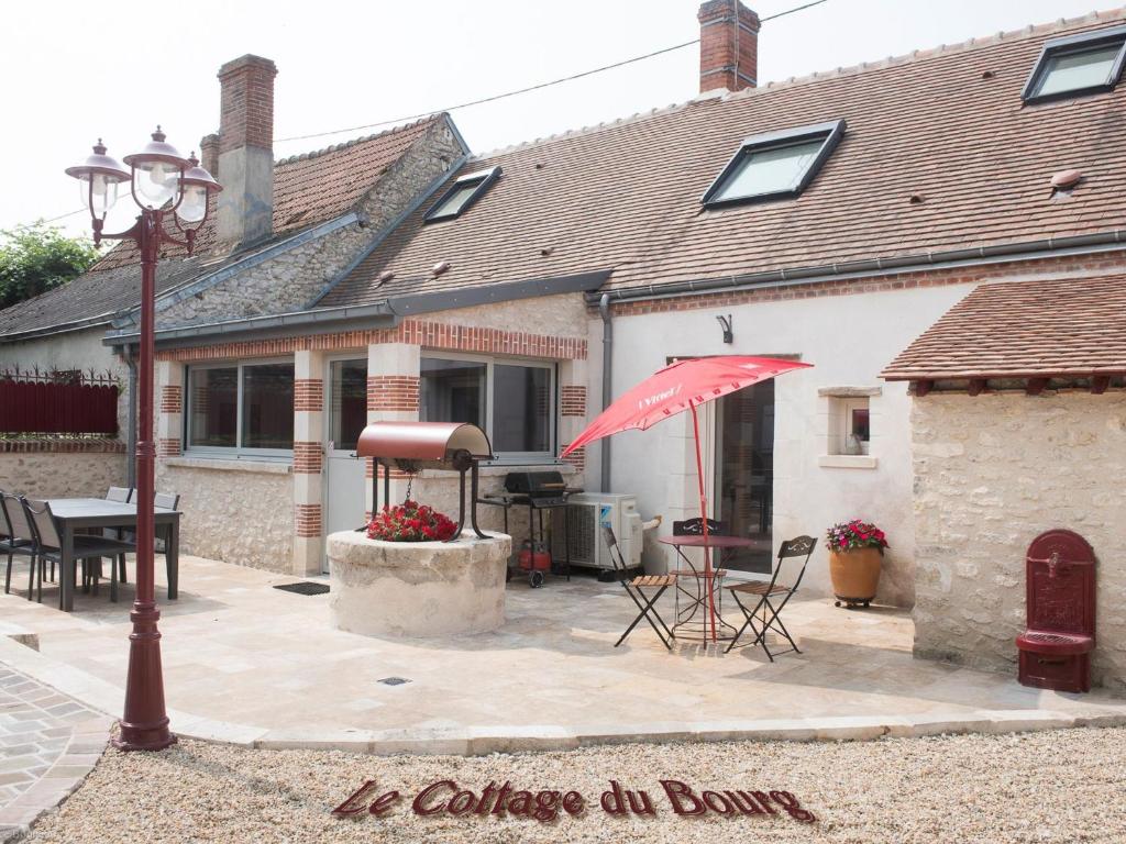 Maison de Ville avec Spa et Sauna près d'Orléans - FR-1-590-547