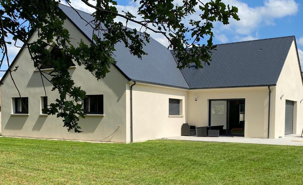 Maison Grands Espaces Calme Jardin/Bois proche 24h du Mans
