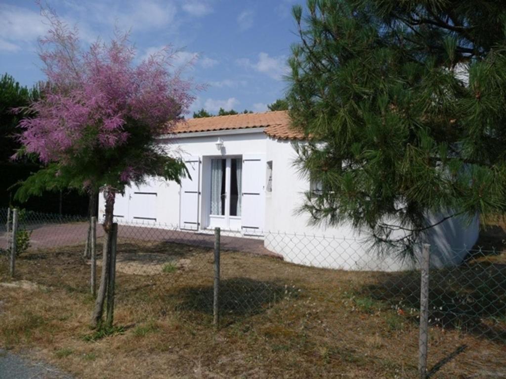 Maison avec jardin clos, près de la mer et de la forêt, équipée pour famille et animaux admis - FR-1-194-281