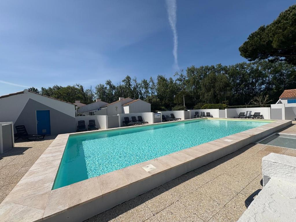 Maisonnette studio mezzanine avec piscine chauffée, proche plage et commerces - St Jean de Monts - FR-1-323-269