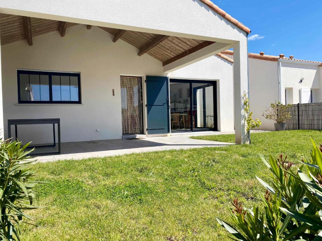 Maison moderne et charmante à 450m de la plage, 2 chambres, terrasse et barbecue - FR-1-336-153