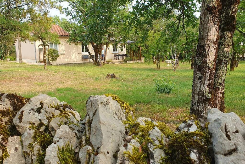 Maison sur un terrain boisé proche de Rocamadour.