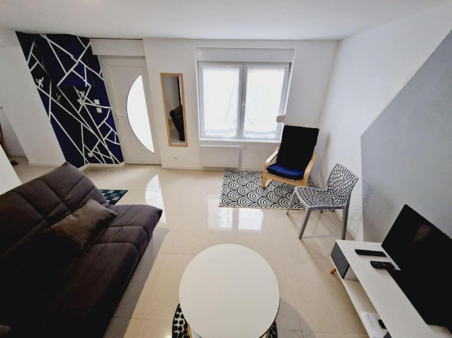 Maison toute équipée avec jardin