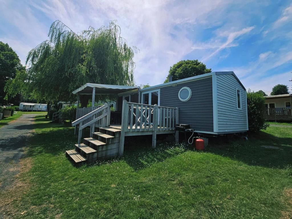 Mobil-home 4 personnes dans camping 5 étoiles proche de la mer